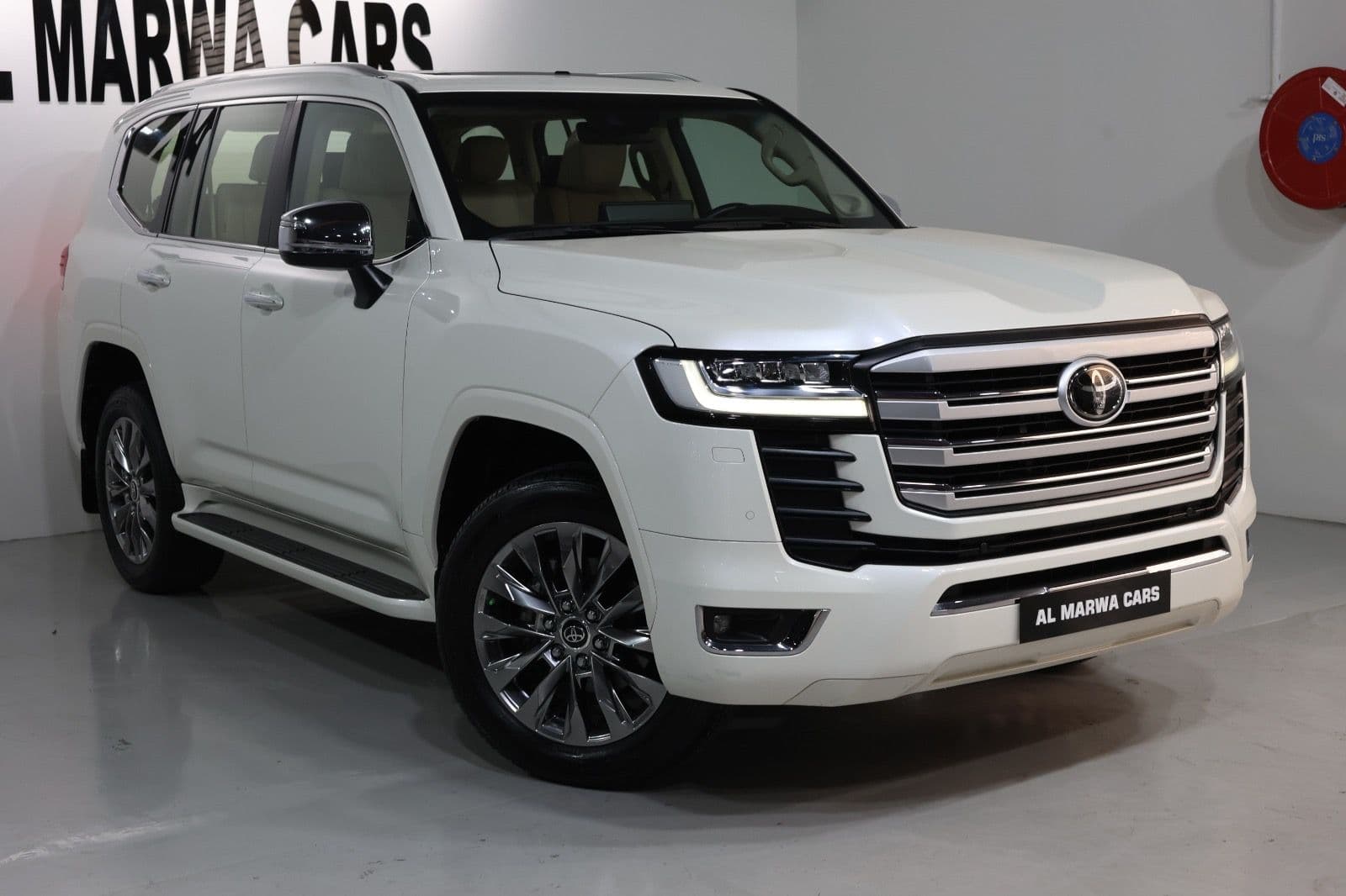 Pristine 2023 Toyota Land Cruiser VXR in impeccable condition GCC Specs - Image 1
