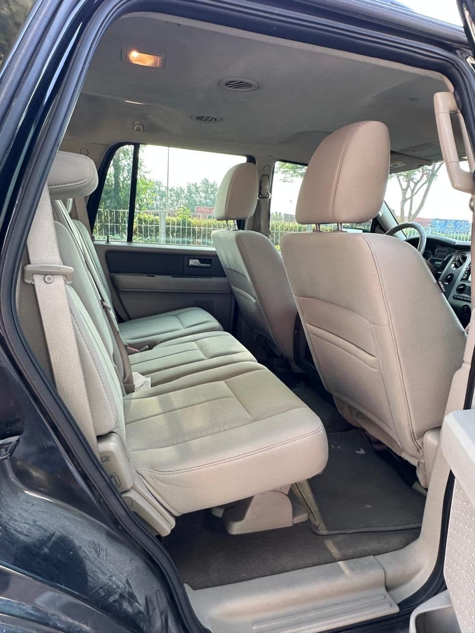 2013 Ford Expedition XLT -260,000km-GCC Specs - Thumbnail 14