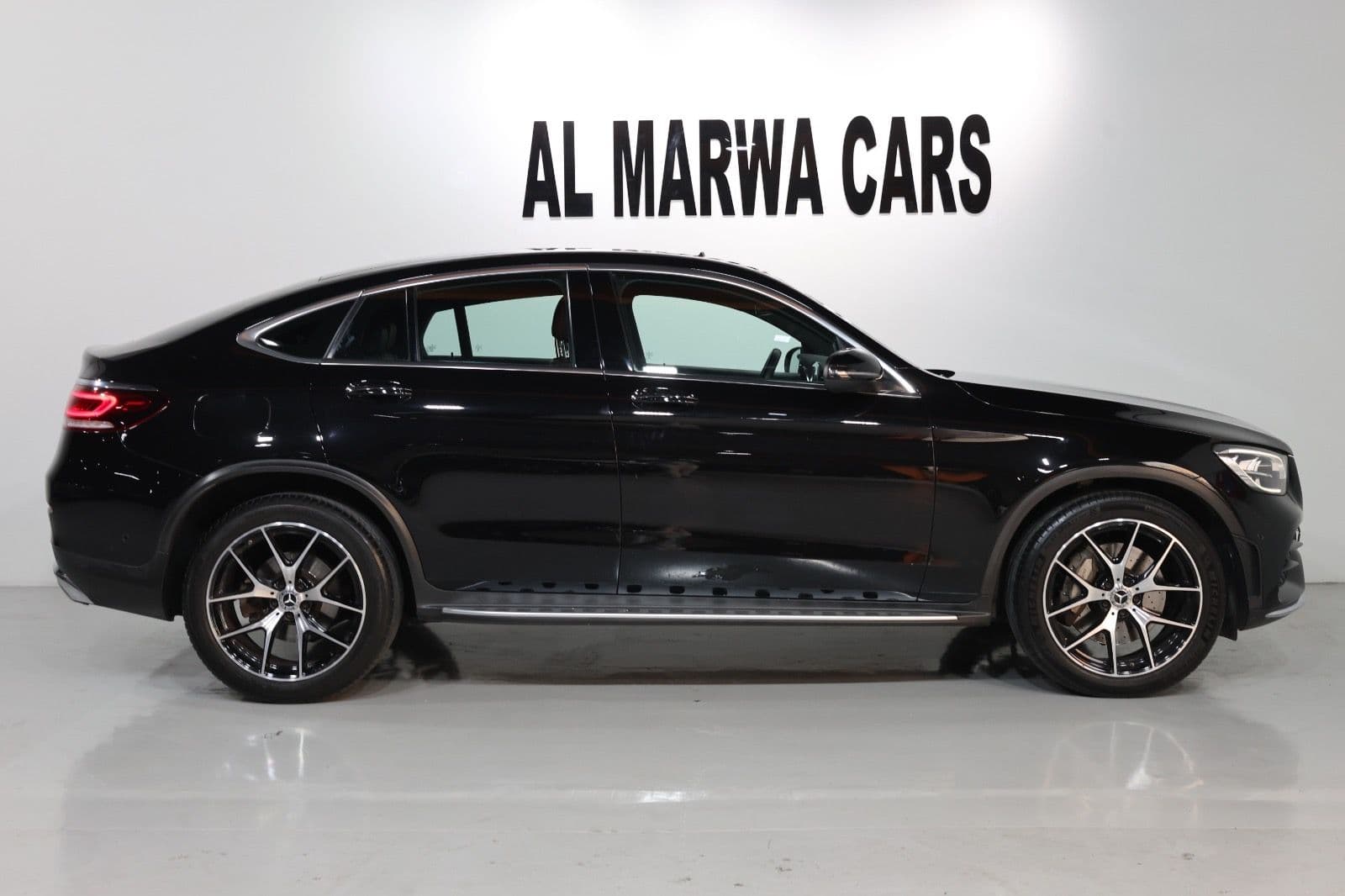 2022 Mercedes-Benz GLC 200 4MATIC Coupe-GCC Specs - Thumbnail 7