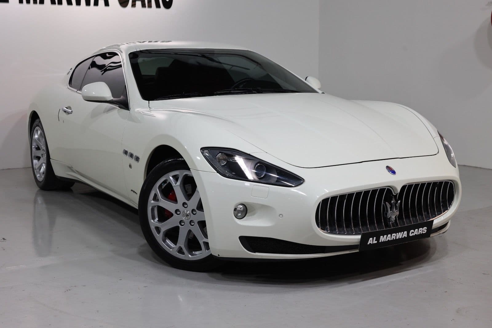 2015 Maserati GranTurismo S  - Thumbnail 2