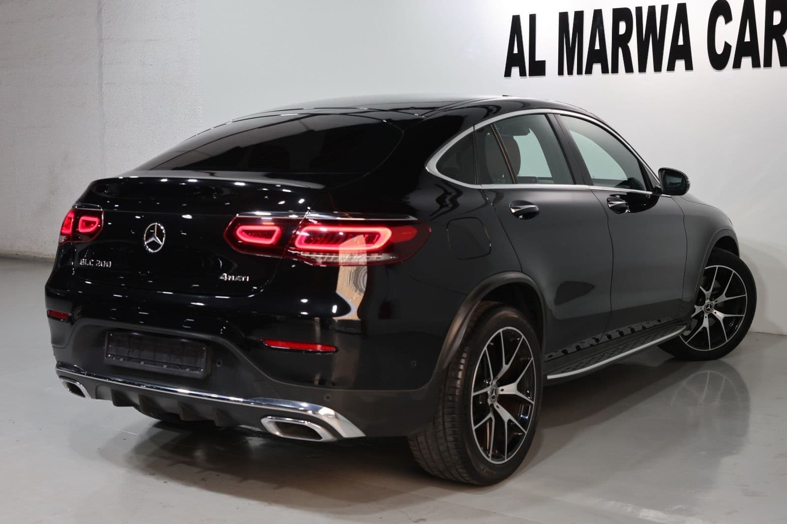 2022 Mercedes-Benz GLC 200 4MATIC Coupe-GCC Specs - Thumbnail 3