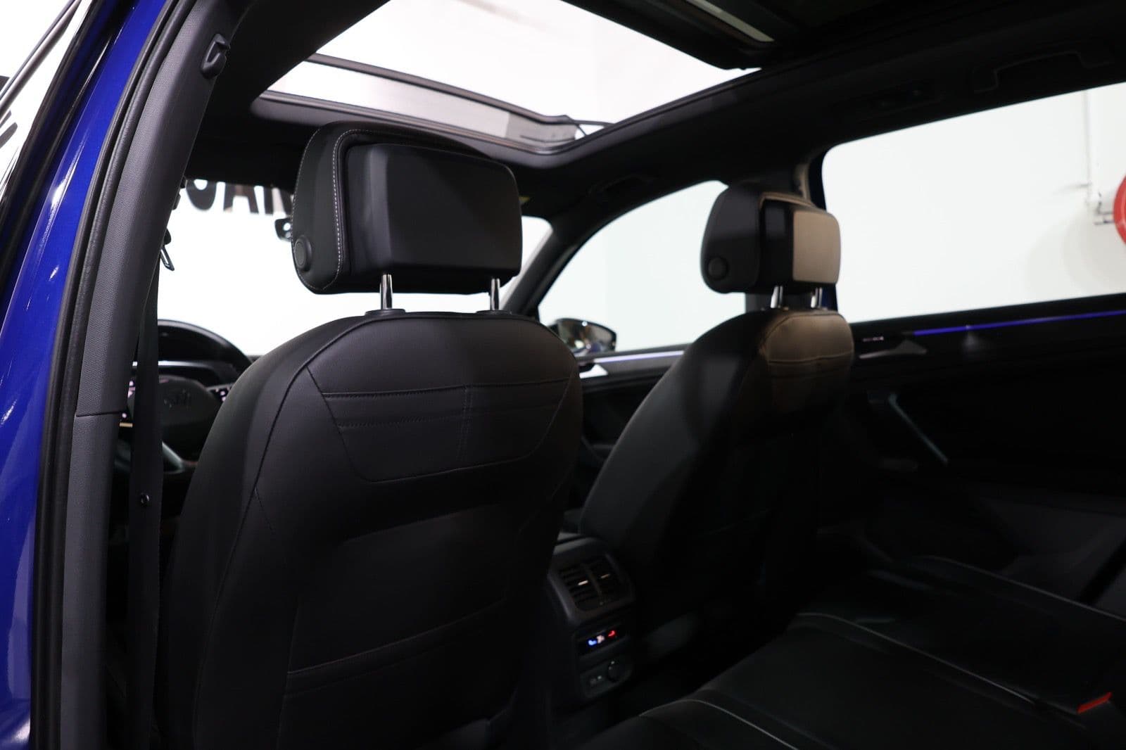 2021 Volkswagen Tiguan R-Line  - Thumbnail 14