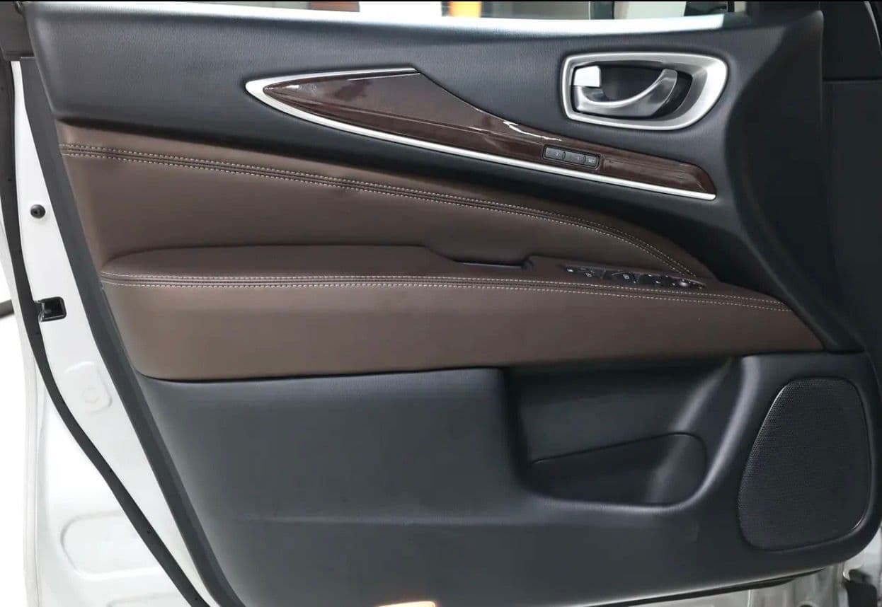 2019 Infiniti QX60 Premium 76000km -GCC-spec SUV  - Thumbnail 8