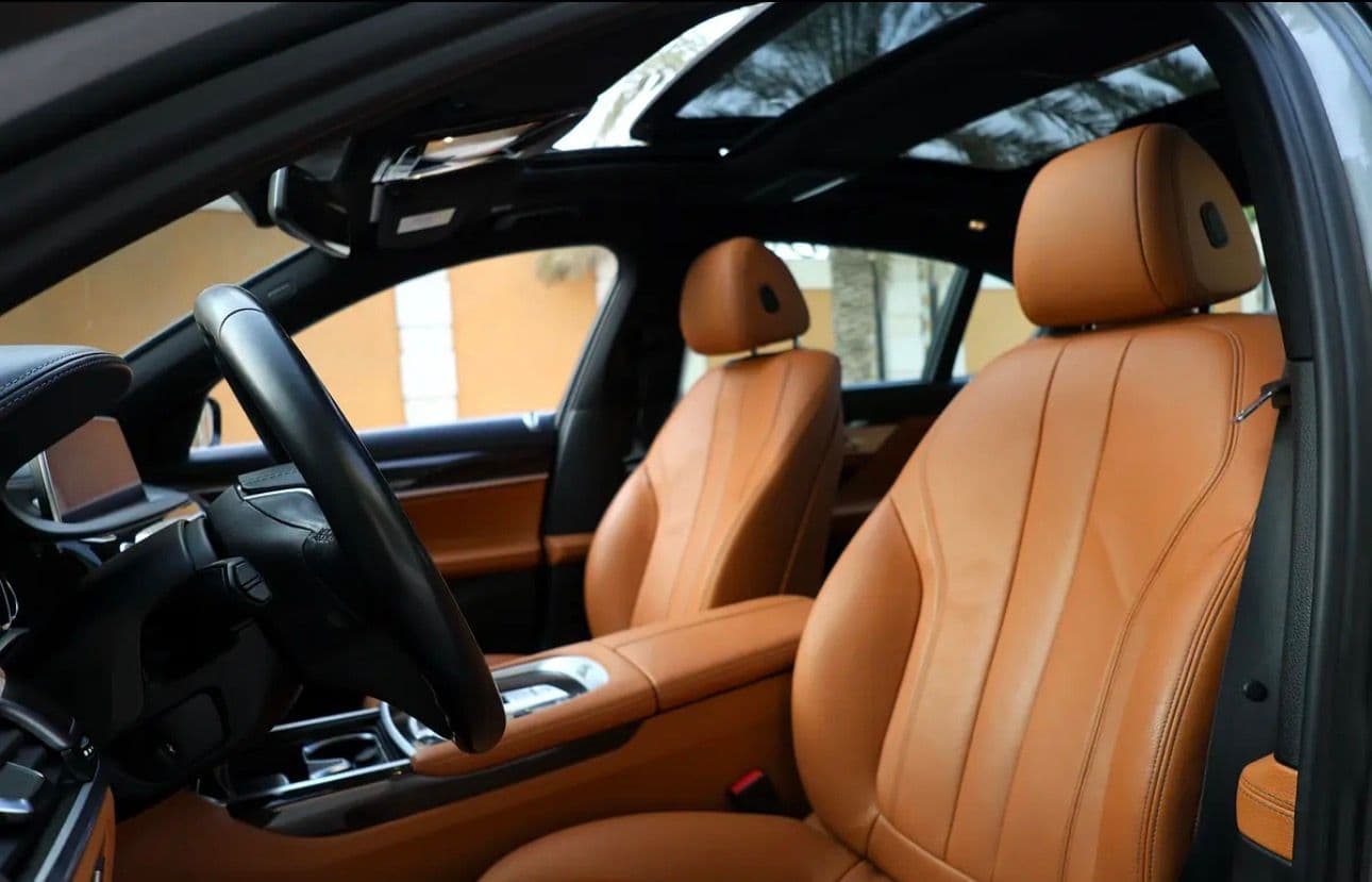 BMW 7 SERIES-730LI-2019 - Mileage 112000KM - Excellent Condition - GCC Specifications - Thumbnail 10