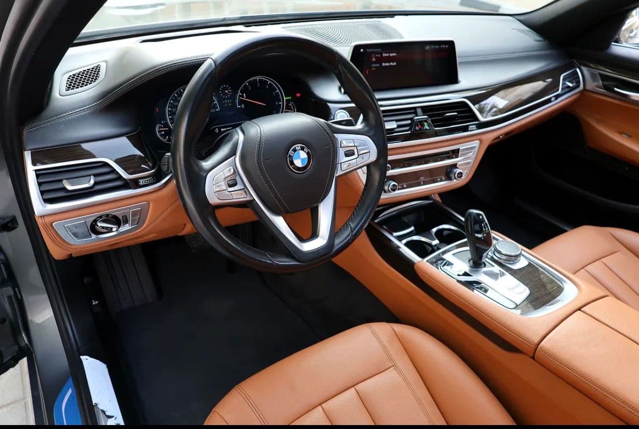 BMW 7 SERIES-730LI-2019 - Mileage 112000KM - Excellent Condition - GCC Specifications - Thumbnail 11