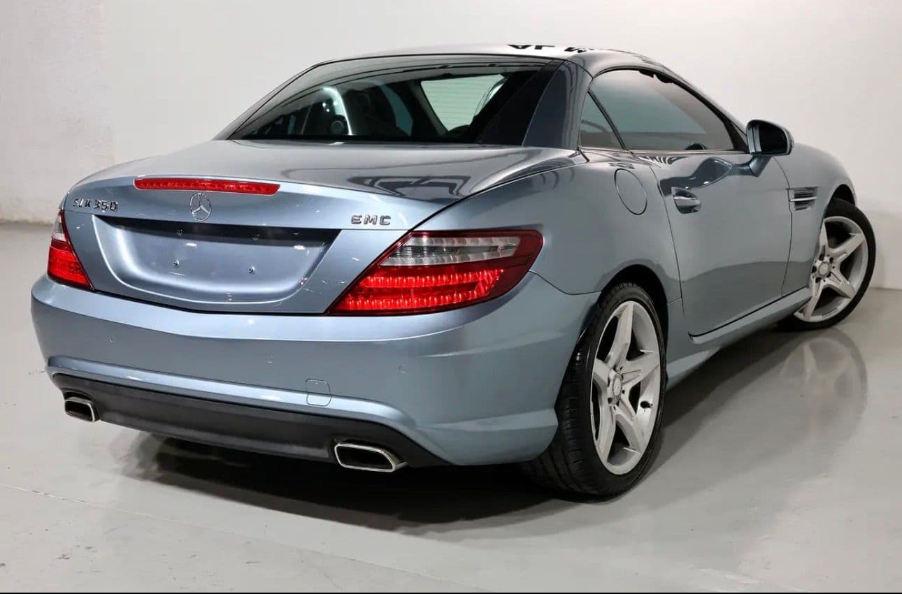 2012 Mercedes-Benz SLK 200 BlueEFFICIENCY -GCC specifications -Pristine condition  - Thumbnail 4