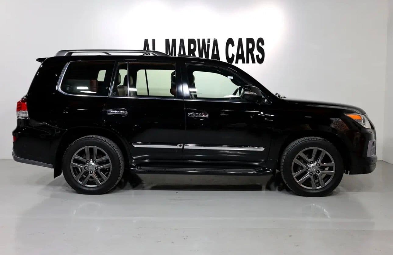 2015 Lexus LX 570 Signature -GCC Specs-219000km-Pristine condition - Thumbnail 5