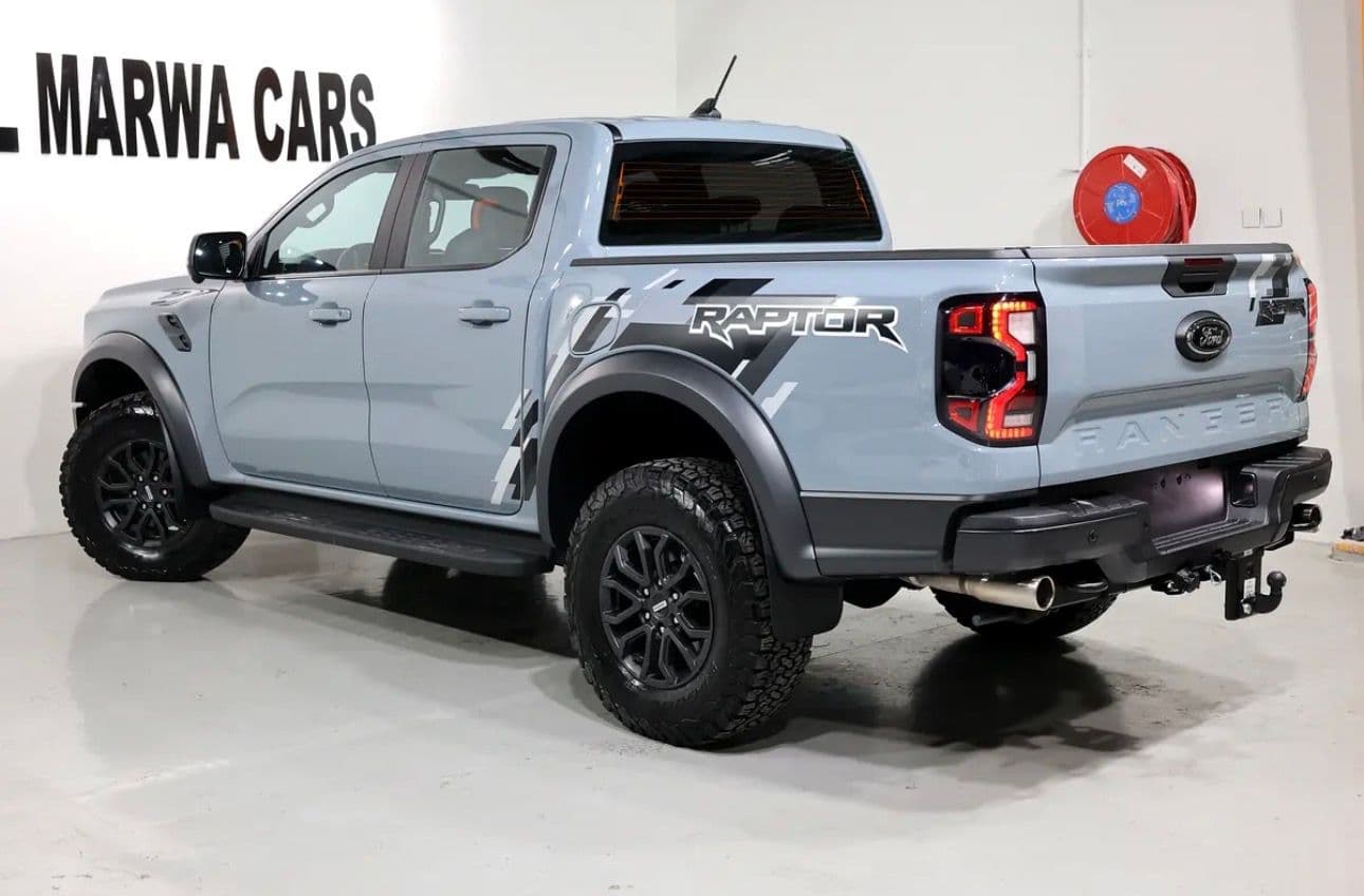 Ford Ranger Raptor 2025 GCC Specs  Under warranty & service - Thumbnail 4