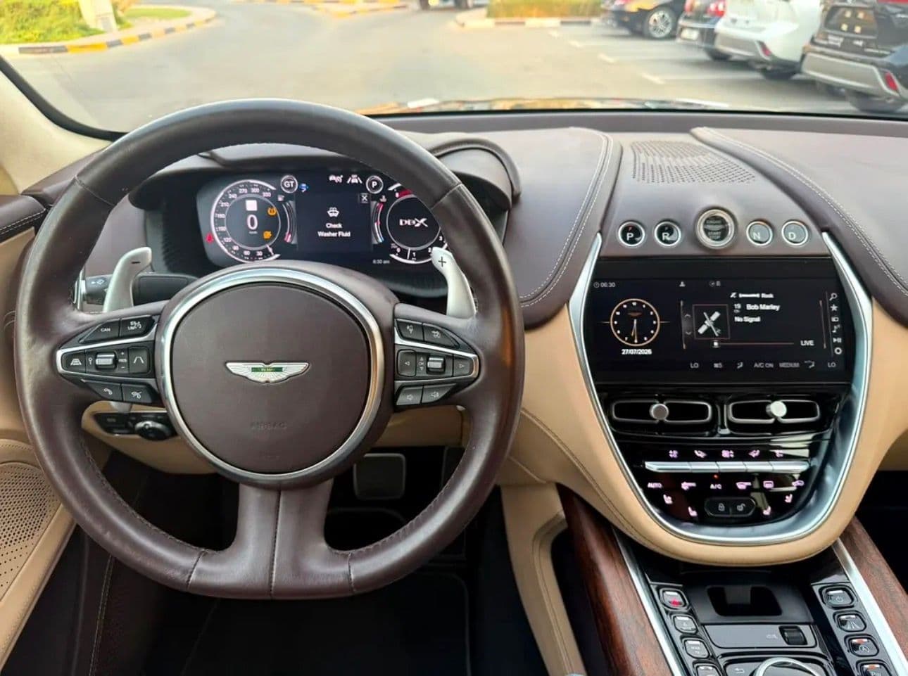 Aston martin DBX 550-2022-American specs - Thumbnail 10