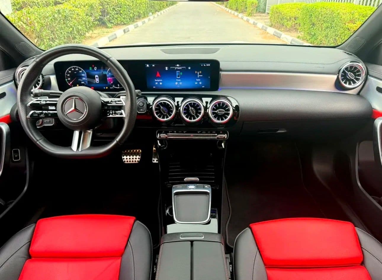 2024 Mercedes-Benz A 200 AMG -GCC Specifications -32000KM -Under warranty and service contract  - Thumbnail 10