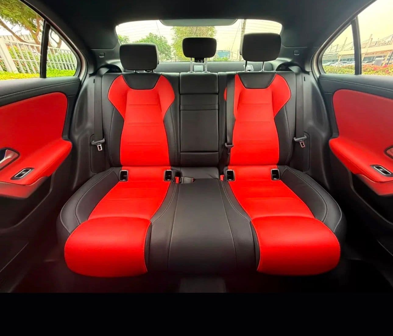 2024 Mercedes-Benz A 200 AMG -GCC Specifications -32000KM -Under warranty and service contract  - Thumbnail 14