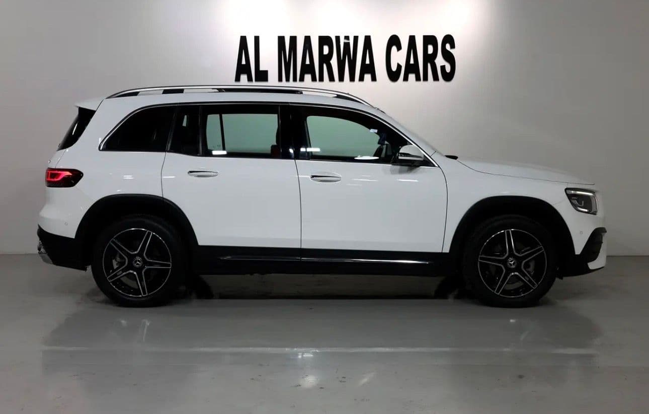 2023 Mercedes GLB 250 4MATIC I GARGASH WARRANTY + SERVICE CONTRACT  | GCC Specs I ACCIDENTS FREE - Thumbnail 5
