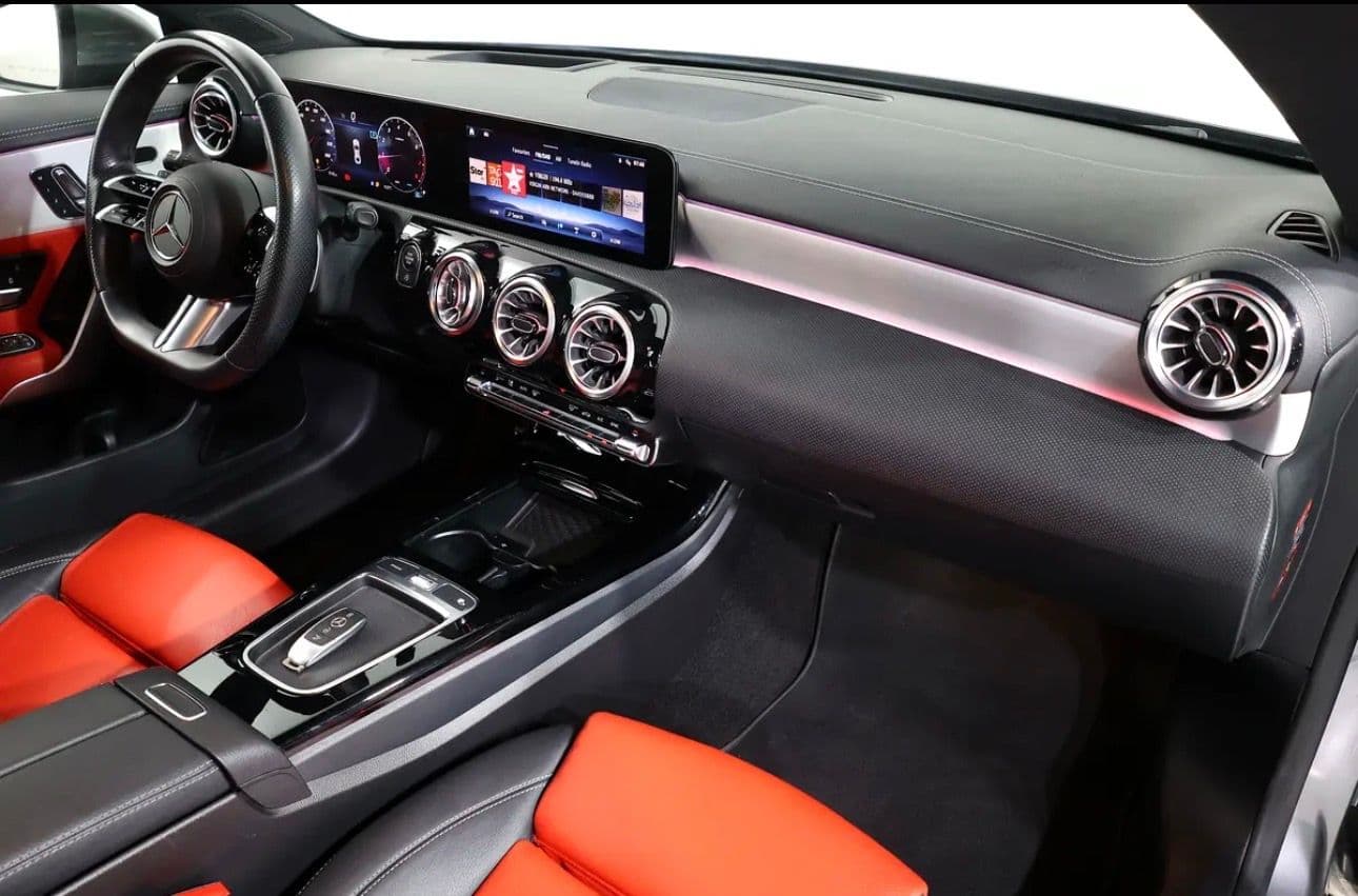 MERCEDES BENZ CLA250 4MATIC 2024 - Thumbnail 12