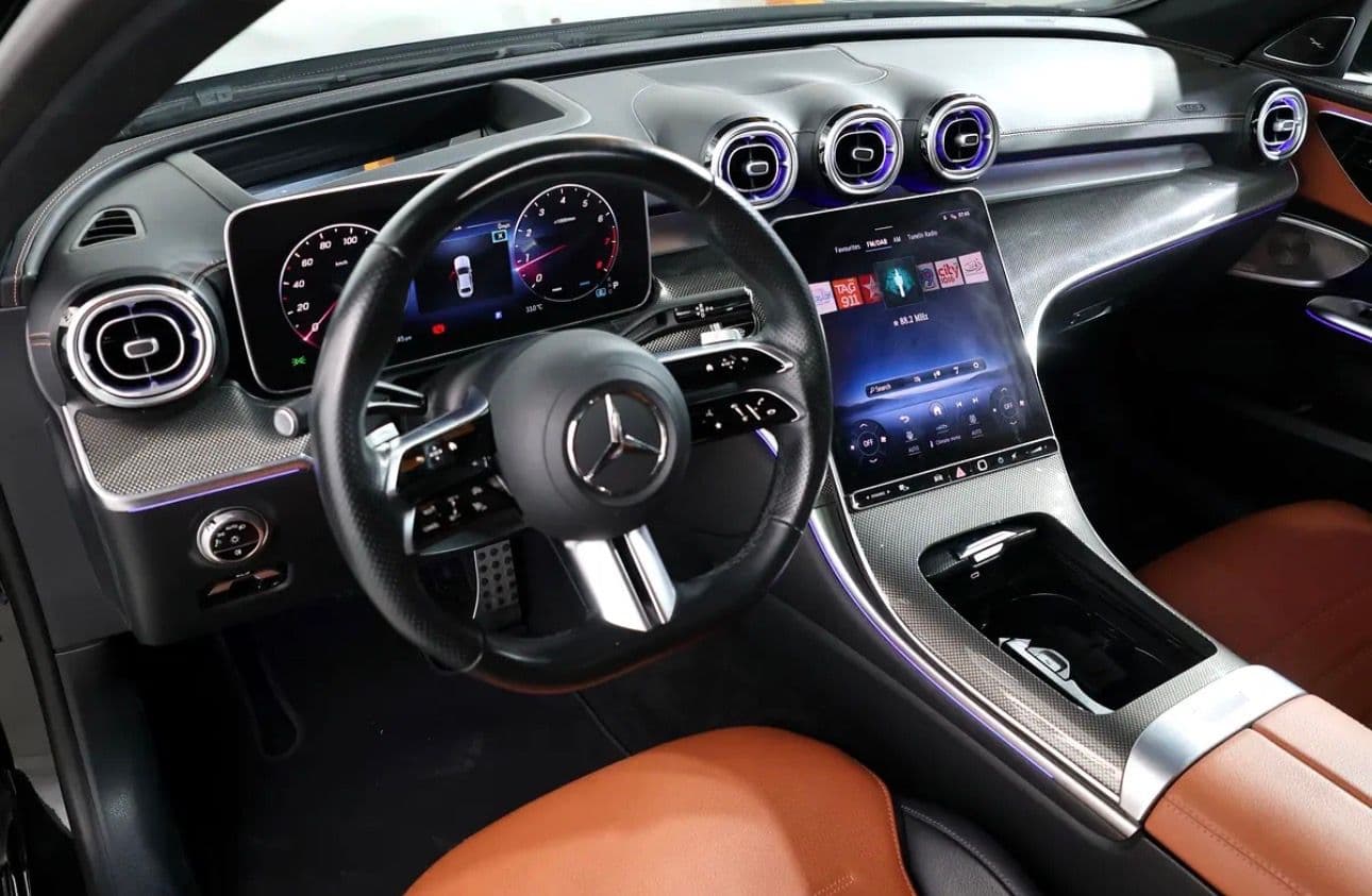 2024 Mercedes-Benz C200 -GCC specifications -54000 KM -UNDER WARRANTY & SERVICE CONTRACT  - Thumbnail 9