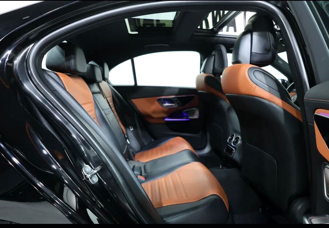 2024 Mercedes-Benz C200 -GCC specifications -54000 KM -UNDER WARRANTY & SERVICE CONTRACT  - Thumbnail 16