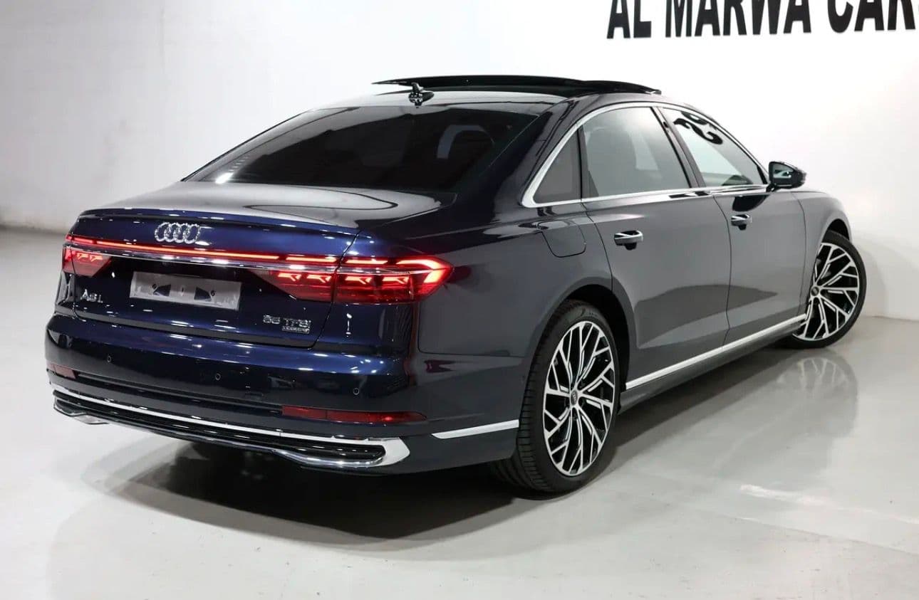 2022 Audi A8 L 55 TFSI quattro -92000KM-GCC specs-Excellent condition - Thumbnail 3
