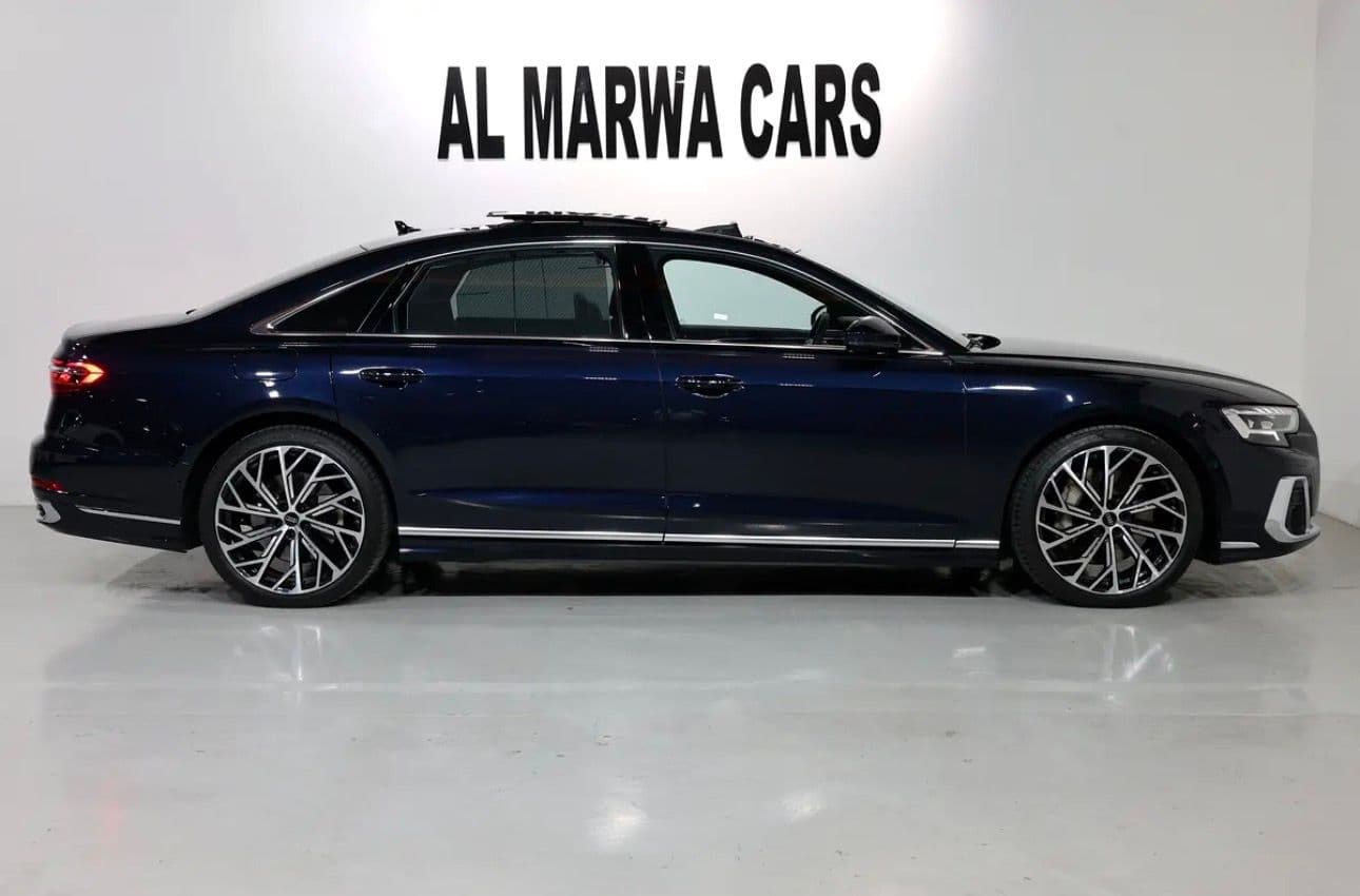 2022 Audi A8 L 55 TFSI quattro -92000KM-GCC specs-Excellent condition - Thumbnail 7