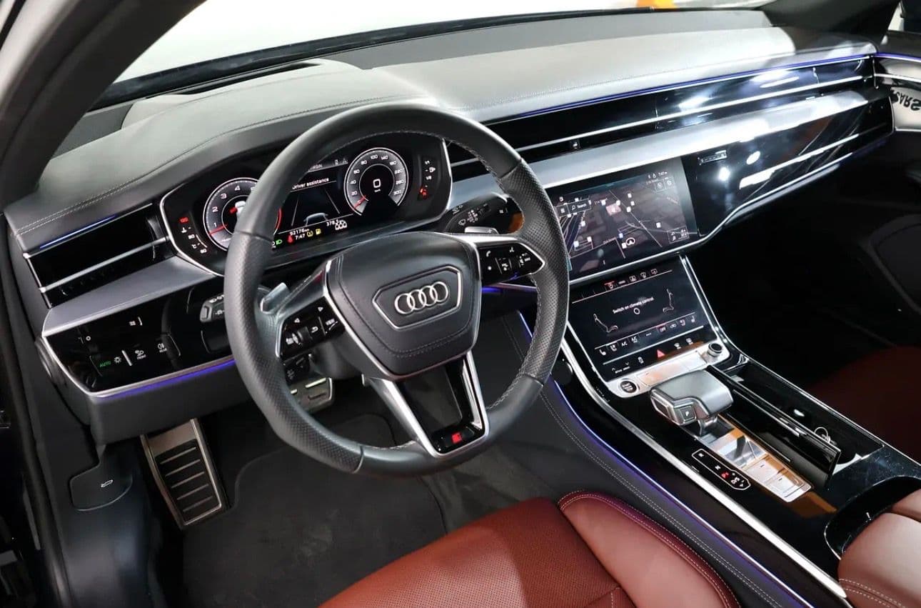 2022 Audi A8 L 55 TFSI quattro -92000KM-GCC specs-Excellent condition - Thumbnail 9