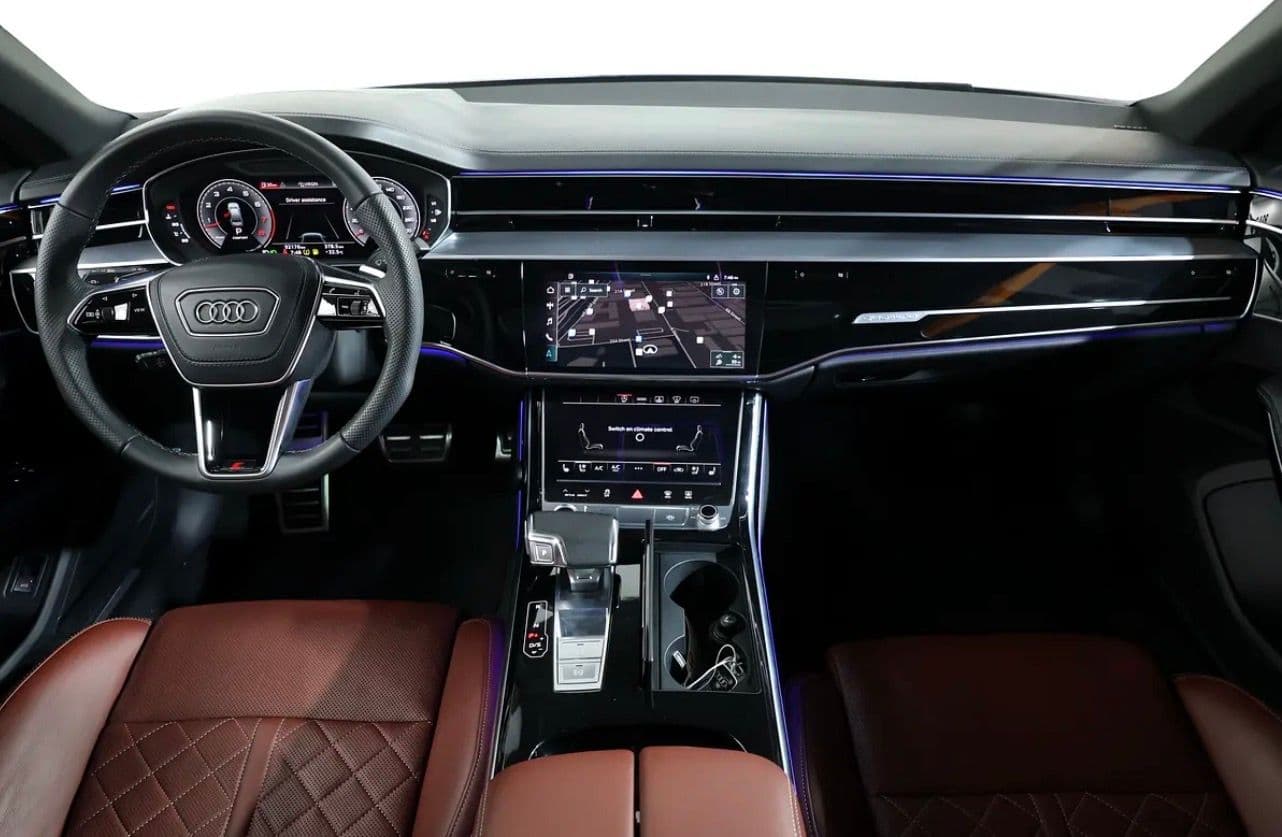 2022 Audi A8 L 55 TFSI quattro -92000KM-GCC specs-Excellent condition - Thumbnail 10