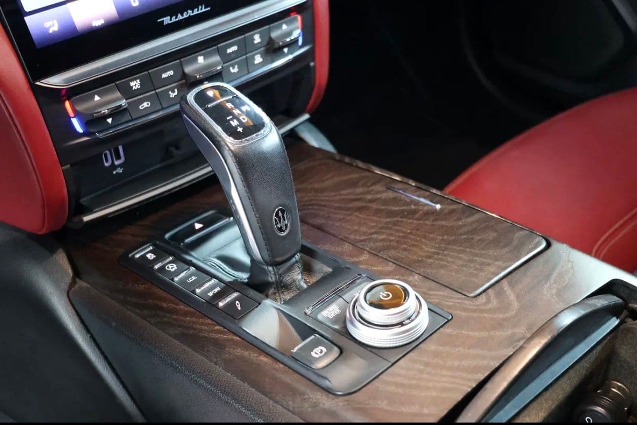2021 Maserati Quattroporte GranLusso - Thumbnail 12