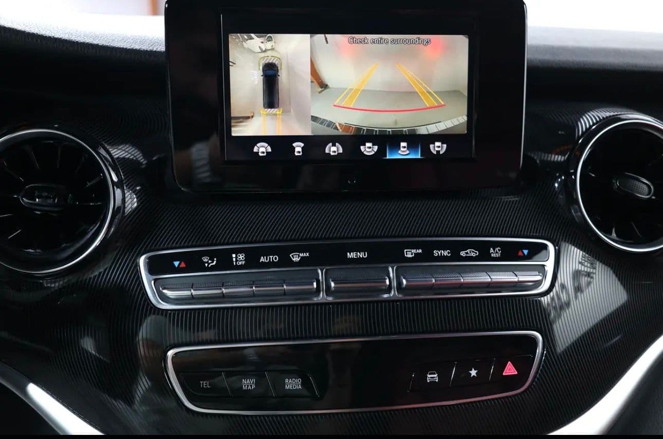 2021 Mercedes-Benz V250 Falcon Edition | GCC Specs  -233000KM -Full service history  - Thumbnail 9