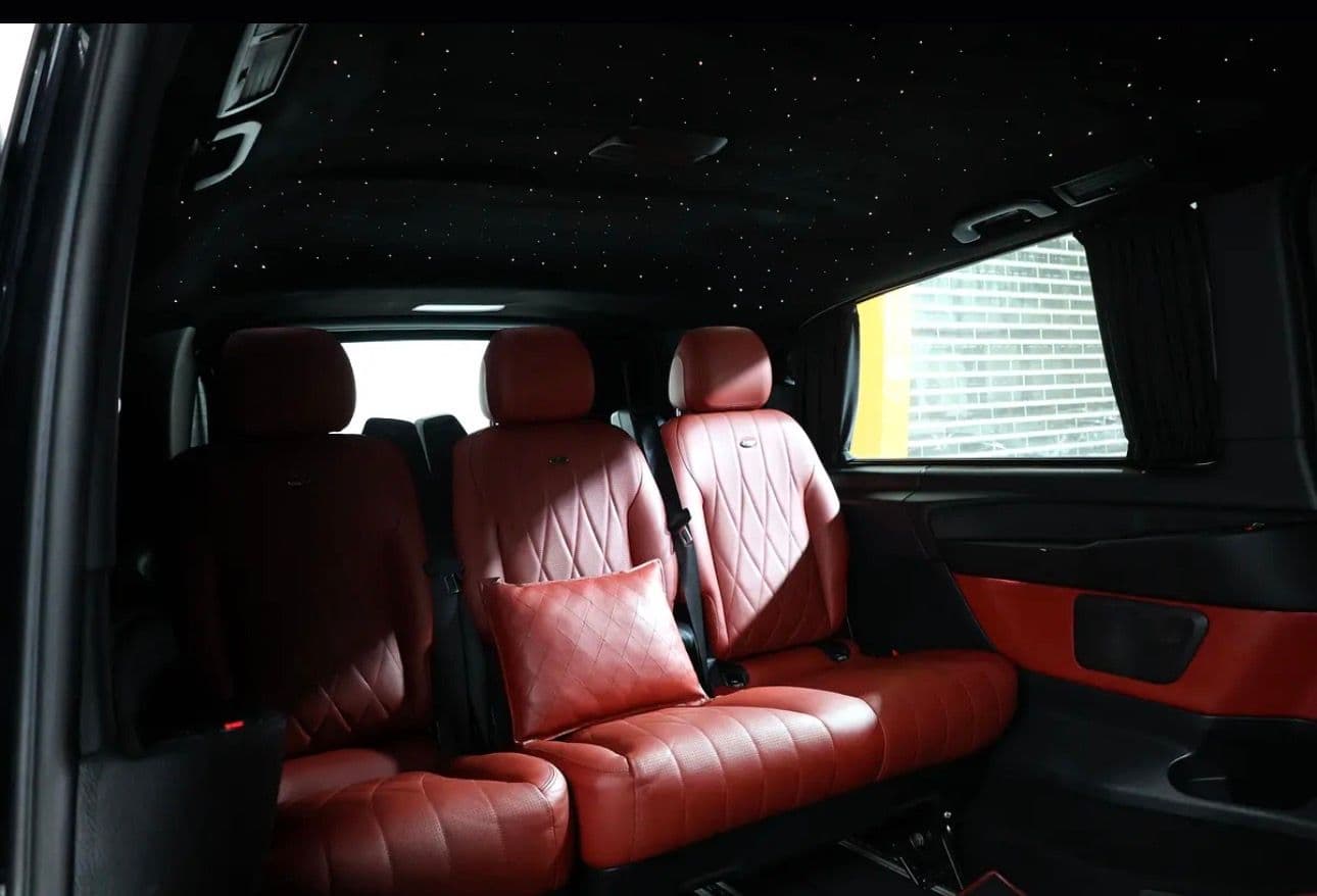 2021 Mercedes-Benz V250 Falcon Edition | GCC Specs  -233000KM -Full service history  - Thumbnail 14