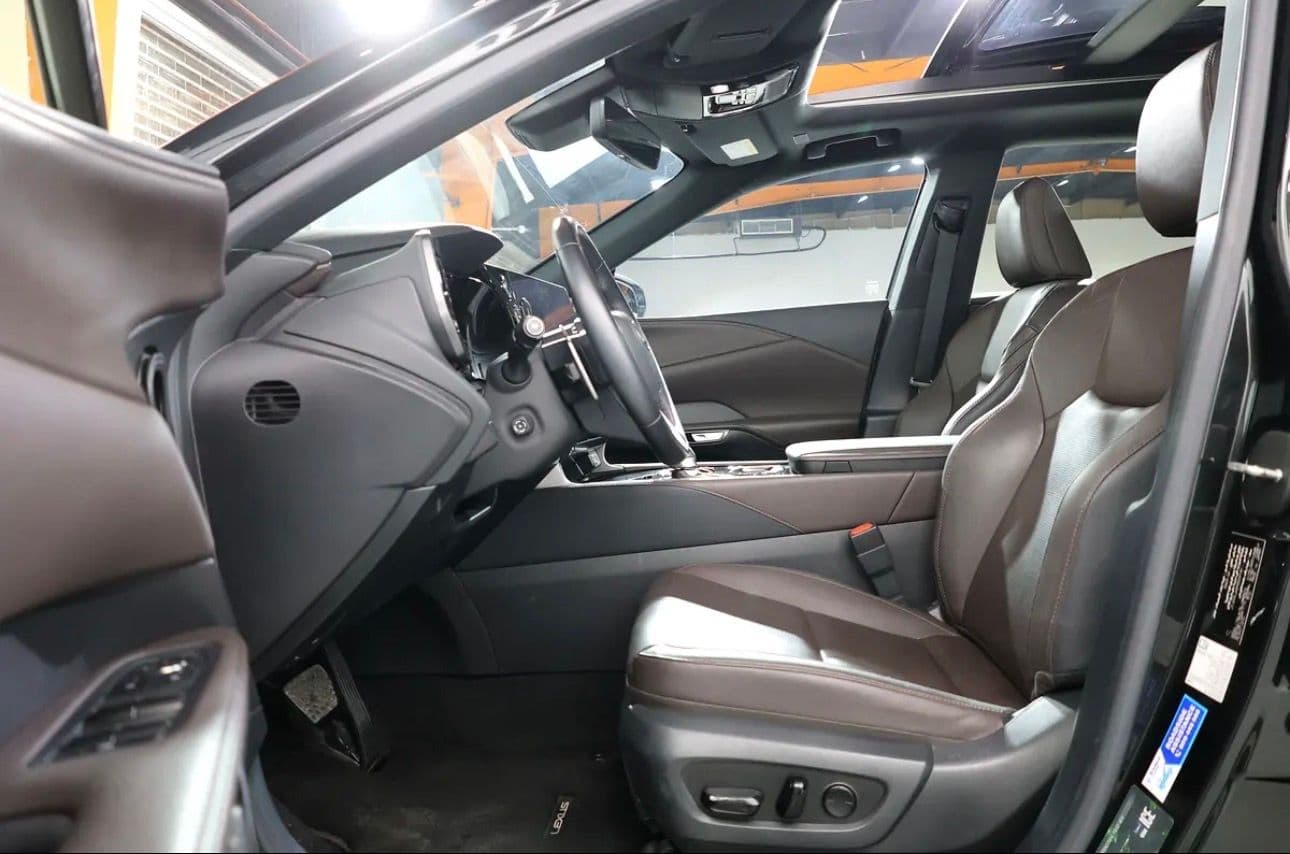 2023 Lexus RX 350 Prestige -GCC-spec sedan - Thumbnail 9