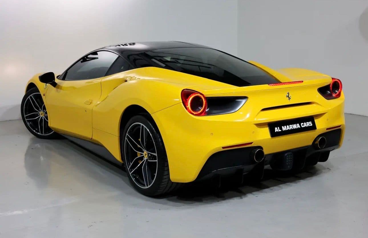 italian performance with this stunning  2016 Ferrari 488 GTB  -GCC-spec  -Only 29,000 km  - Thumbnail 3