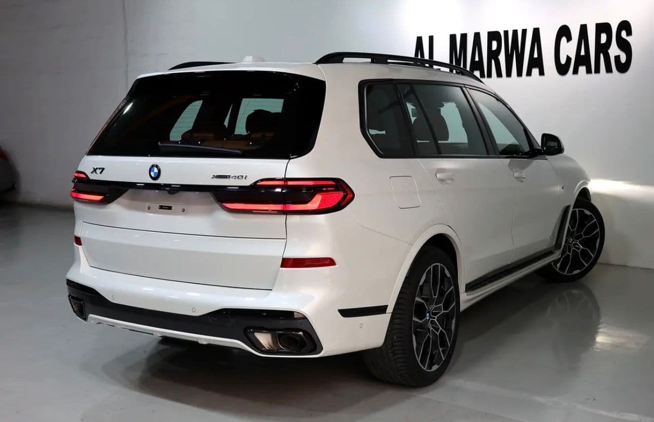2024 BMW X7 xDrive40i GCC specifications pristine condition - Thumbnail 3