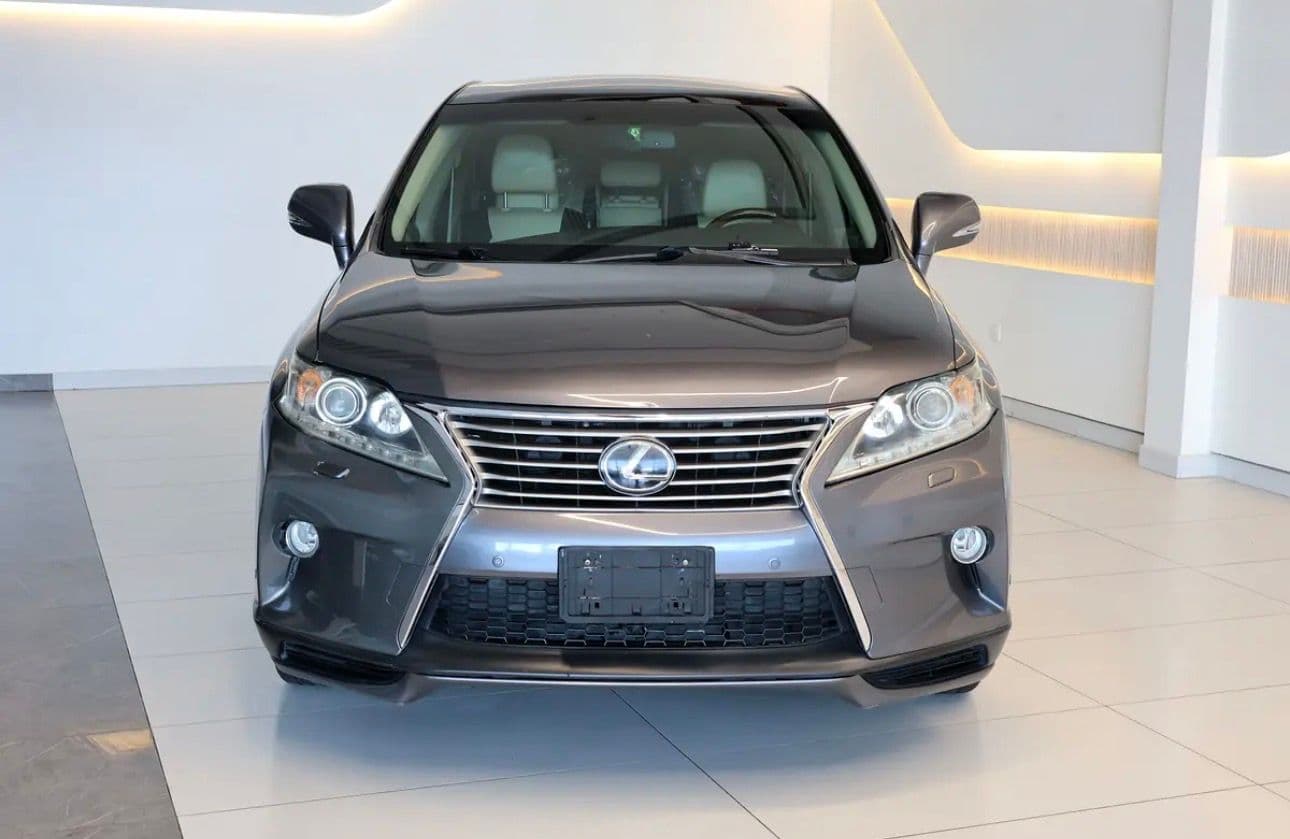 2013 Lexus RX 350 Platinum in excellent condition. This GCC spec  - SUV  - Thumbnail 5