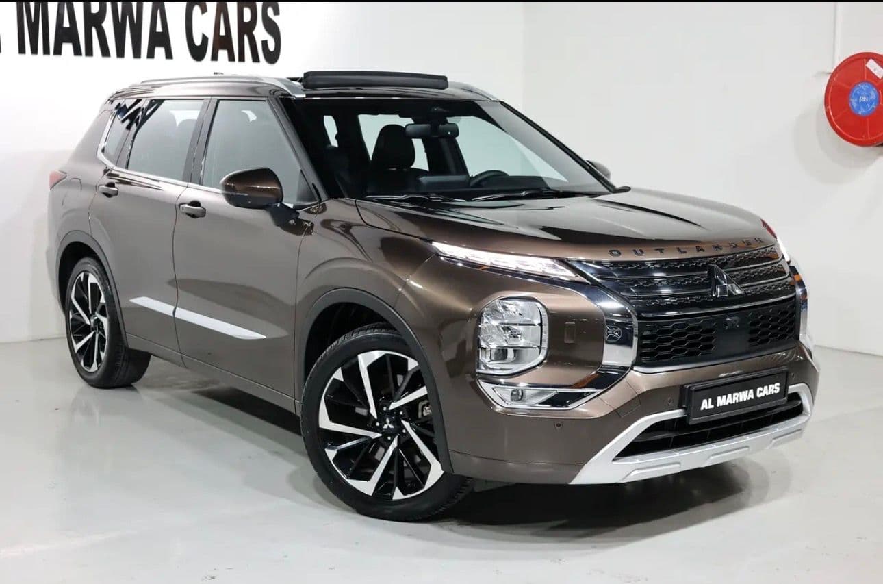 2024 Mitsubishi Outlander Limited Edition -GCC spec - SUV  -Under warranty & service - Thumbnail 2