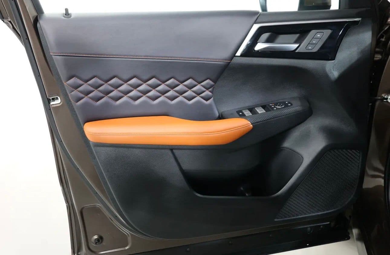 2024 Mitsubishi Outlander Limited Edition -GCC spec - SUV  -Under warranty & service - Thumbnail 8