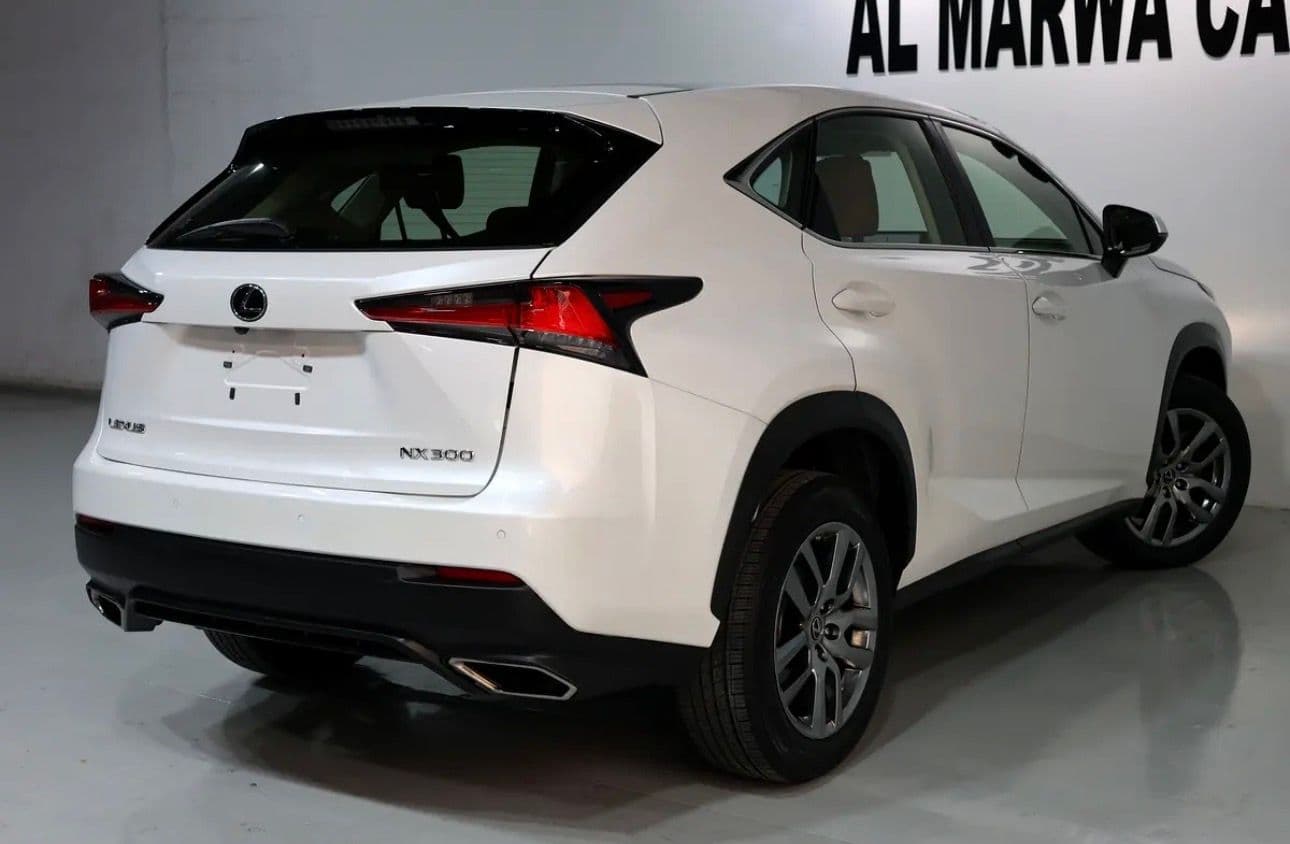 2020 Lexus NX 300 in excellent condition -GCC-specs -Full service history  - UNDER WARRANTY - Thumbnail 3