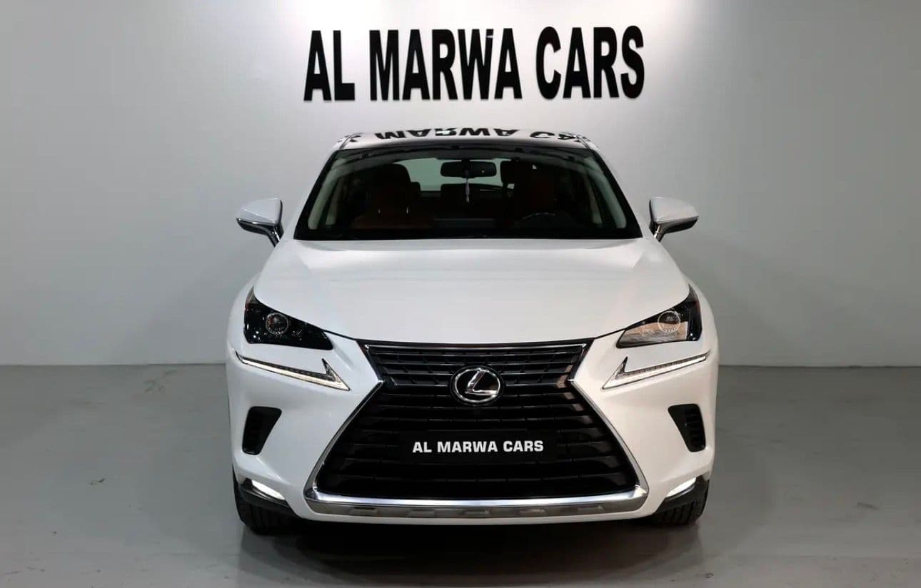 2020 Lexus NX 300 in excellent condition -GCC-specs -Full service history  - UNDER WARRANTY - Thumbnail 6