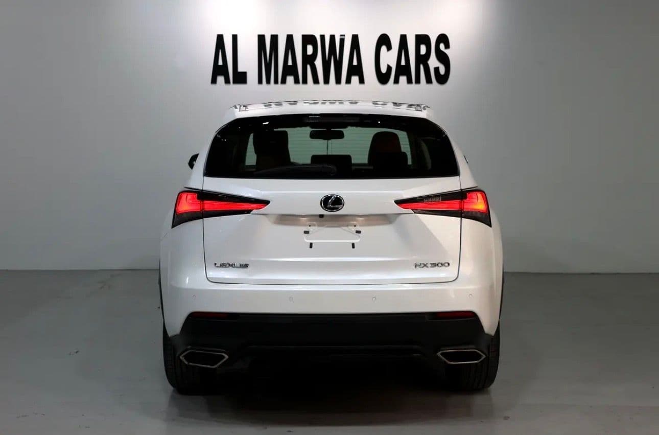 2020 Lexus NX 300 in excellent condition -GCC-specs -Full service history  - UNDER WARRANTY - Thumbnail 7