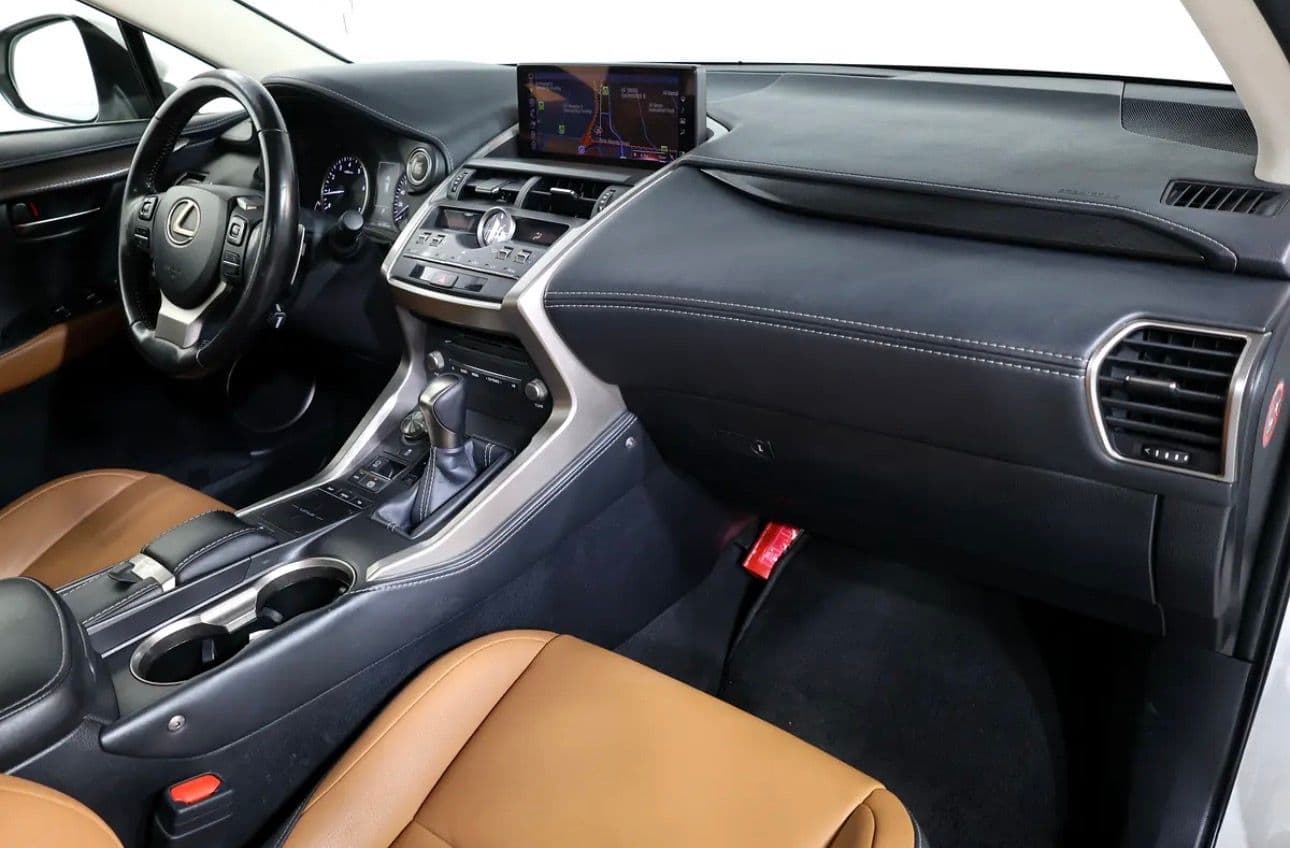 2020 Lexus NX 300 in excellent condition -GCC-specs -Full service history  - UNDER WARRANTY - Thumbnail 14