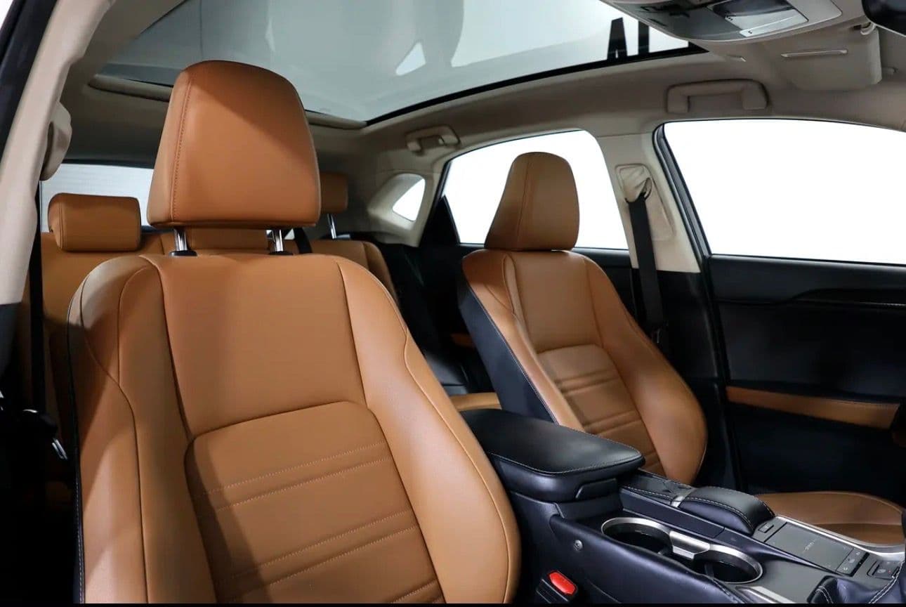 2020 Lexus NX 300 in excellent condition -GCC-specs -Full service history  - UNDER WARRANTY - Thumbnail 15