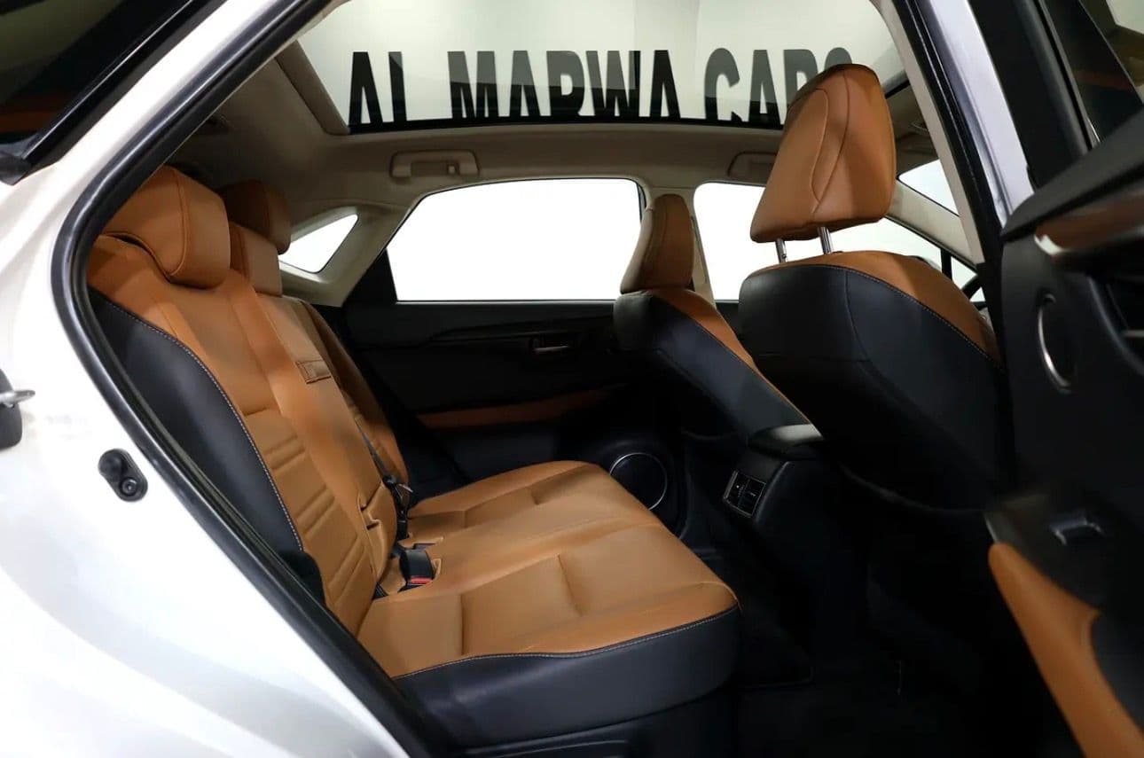 2020 Lexus NX 300 in excellent condition -GCC-specs -Full service history  - UNDER WARRANTY - Thumbnail 19