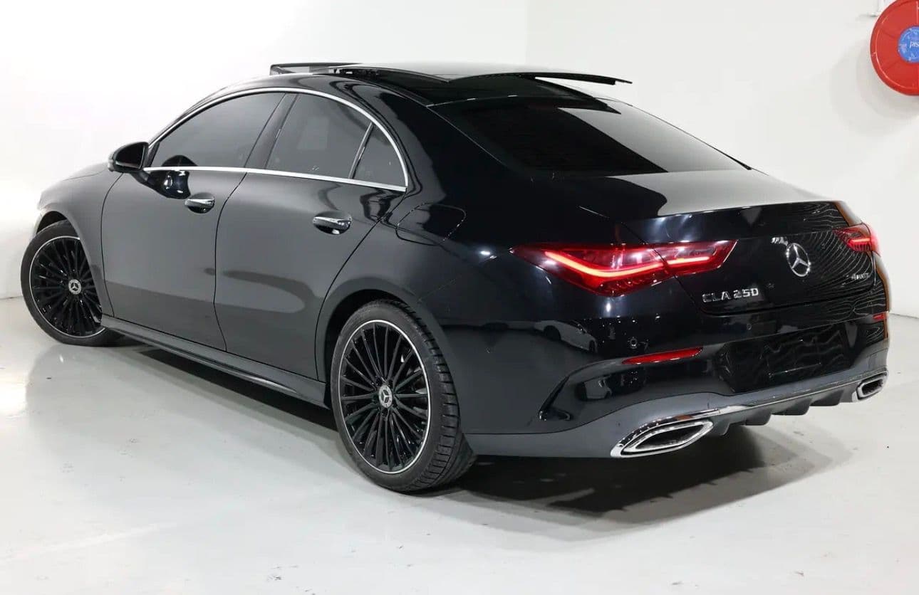 2025 Mercedes-Benz CLA 250 4MATIC-_Only 20000km - Thumbnail 3
