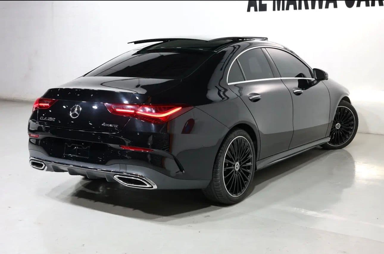 2025 Mercedes-Benz CLA 250 4MATIC-_Only 20000km - Thumbnail 4