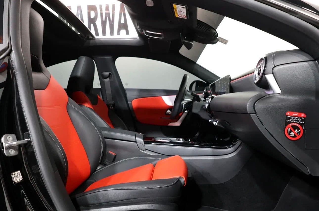 2025 Mercedes-Benz CLA 250 4MATIC-_Only 20000km - Thumbnail 14