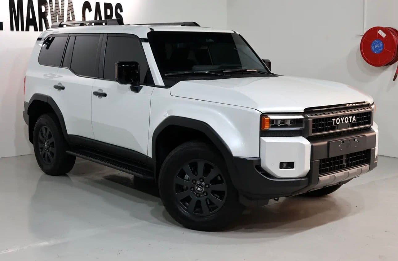 2025 Toyota Prado Adventure   - GCC FREE ACCIDENTS  Warranty and service CONTRACT included till 80,000Km - Thumbnail 2