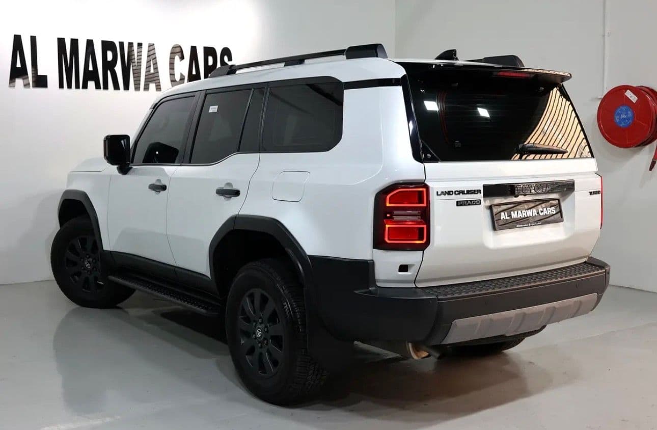 2025 Toyota Prado Adventure   - GCC FREE ACCIDENTS  Warranty and service CONTRACT included till 80,000Km - Thumbnail 4