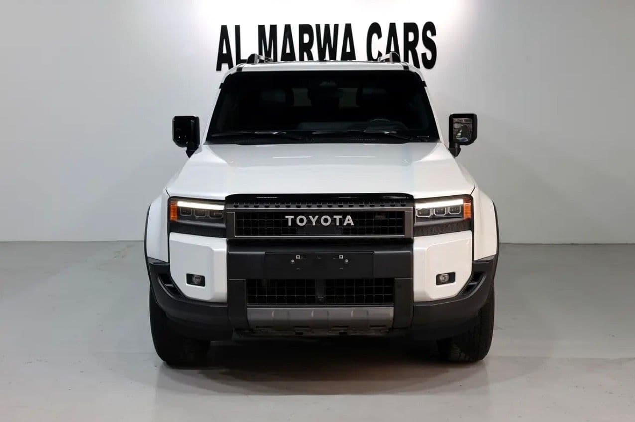 2025 Toyota Prado Adventure   - GCC FREE ACCIDENTS  Warranty and service CONTRACT included till 80,000Km - Thumbnail 5