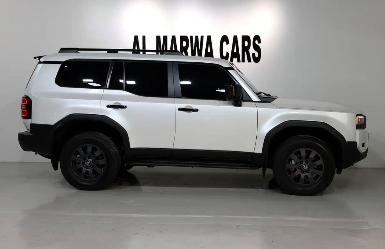 2025 Toyota Prado Adventure   - GCC FREE ACCIDENTS  Warranty and service CONTRACT included till 80,000Km - Thumbnail 7