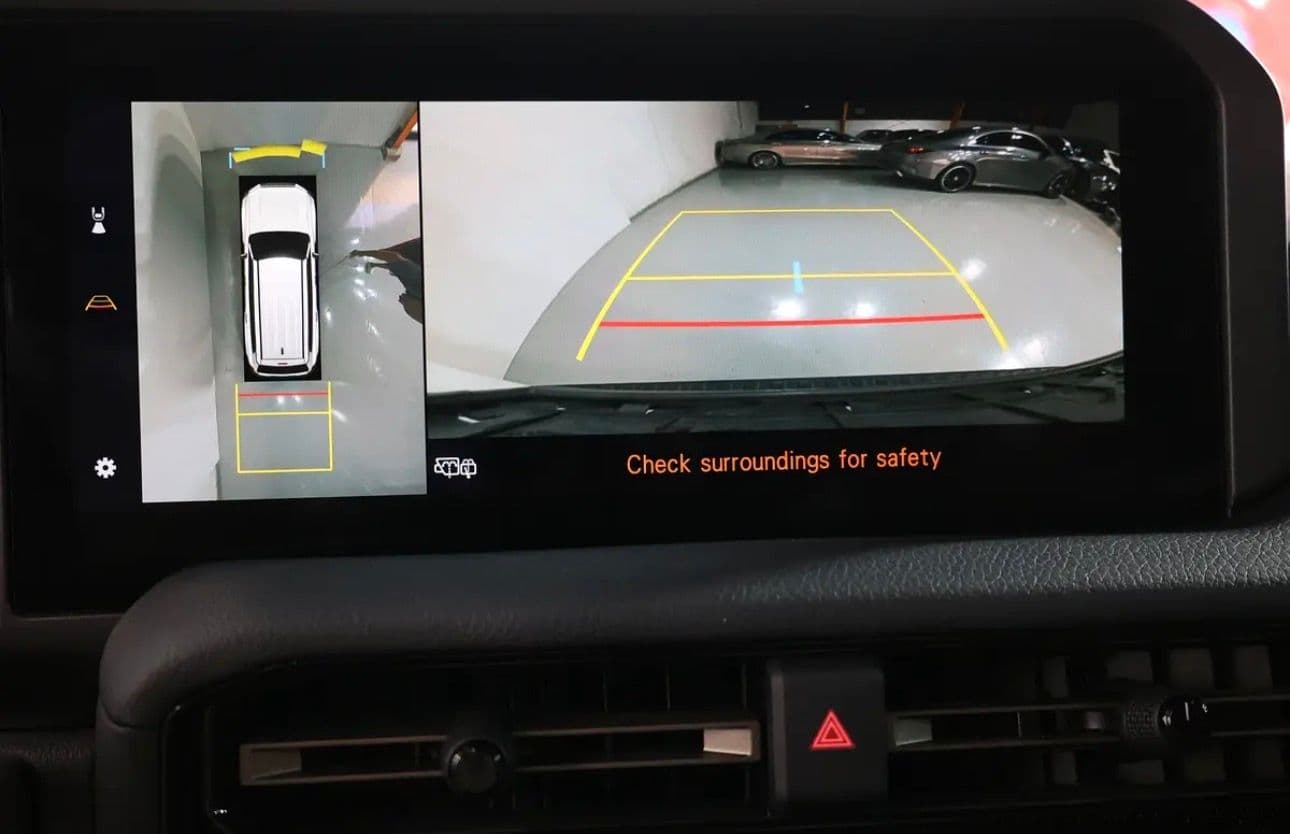2025 Toyota Prado Adventure   - GCC FREE ACCIDENTS  Warranty and service CONTRACT included till 80,000Km - Thumbnail 15