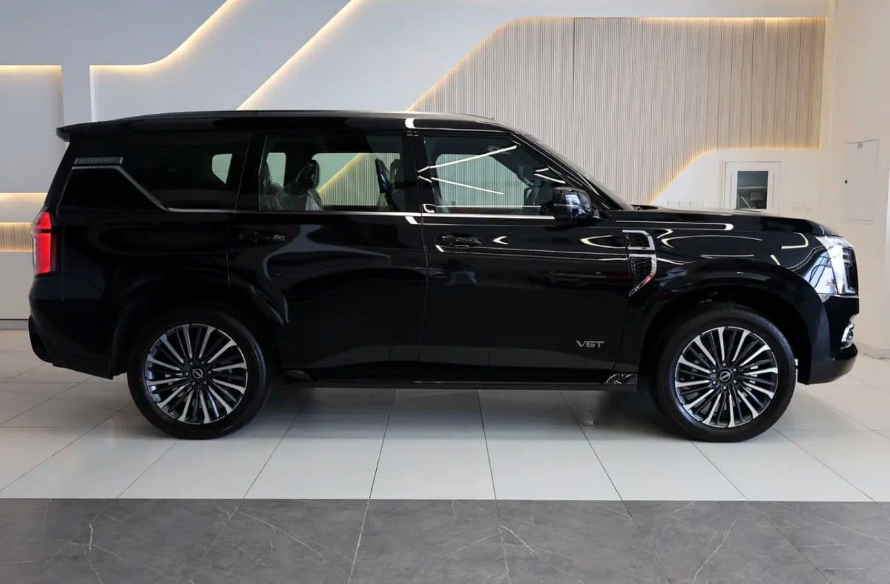 2026 Nissan Patrol LE Platinum. - SUV comes with full GCC specifications --5 years WARRANTY from Al Rostamani  - Thumbnail 4