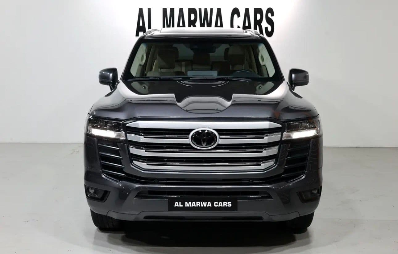 2022 Toyota Land Cruiser GXR -UNDER WARRANT & SERVICE TILL 80,000KM -GCC-spec  - immaculate condition - Thumbnail 5