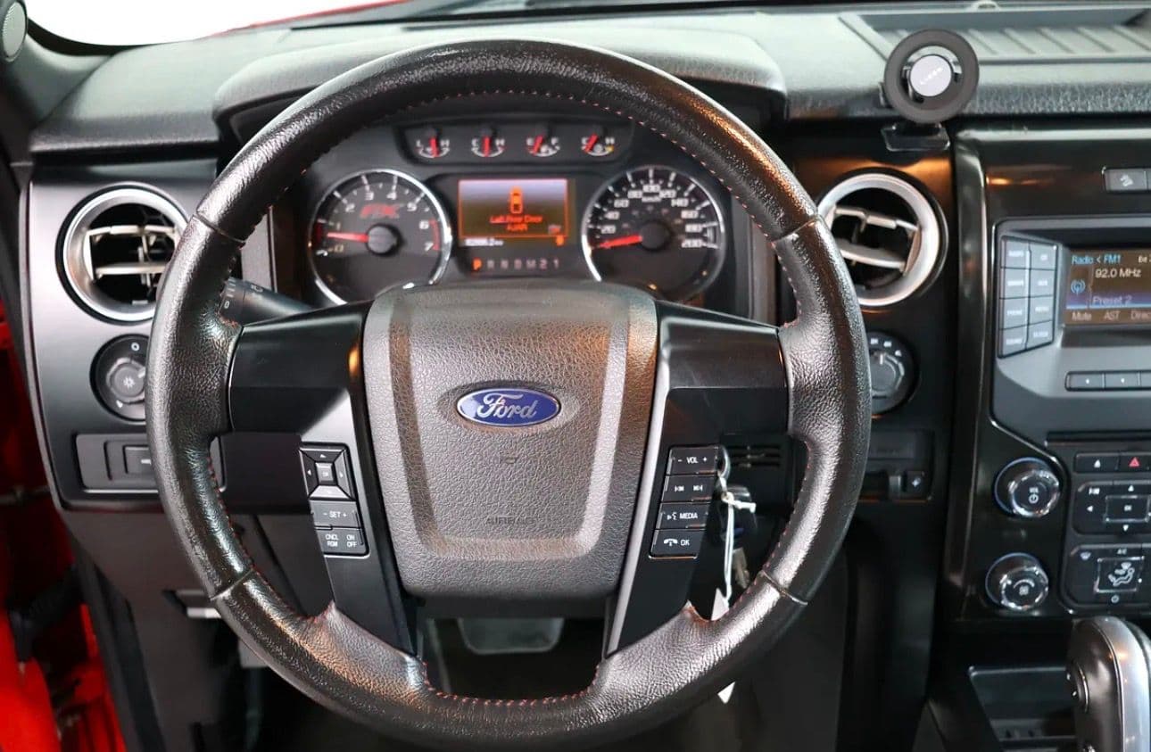 2013 Ford F-150 FX4  - one owner from new  -GCC specification -Accident free - Thumbnail 11