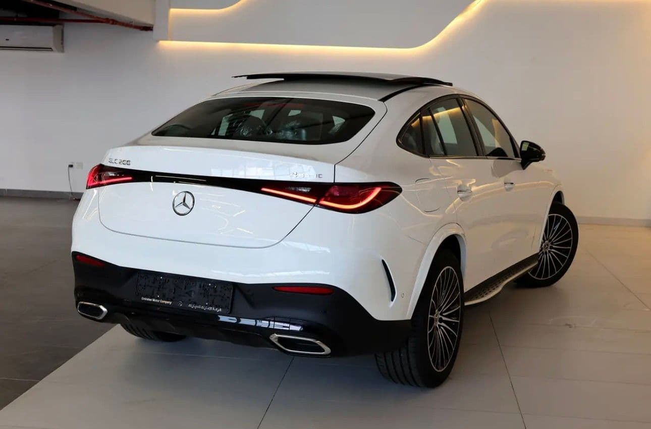 MERCEDES-BENZ -GLC COUPE 2026  -GLC 200 -4Matic  - 2026  -COLOR AVAILABLE INTERIOR : ( CAMEL COLOR AND RED ) Kilometers: 0Km - Thumbnail 3